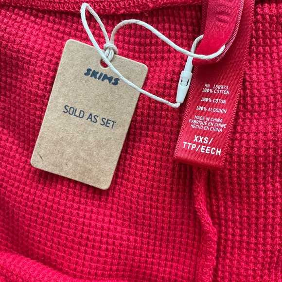 SKIMS Waffle Long Sleeve Henley and Short Set | Cranberry | Size XXS - Picture 9 of 9